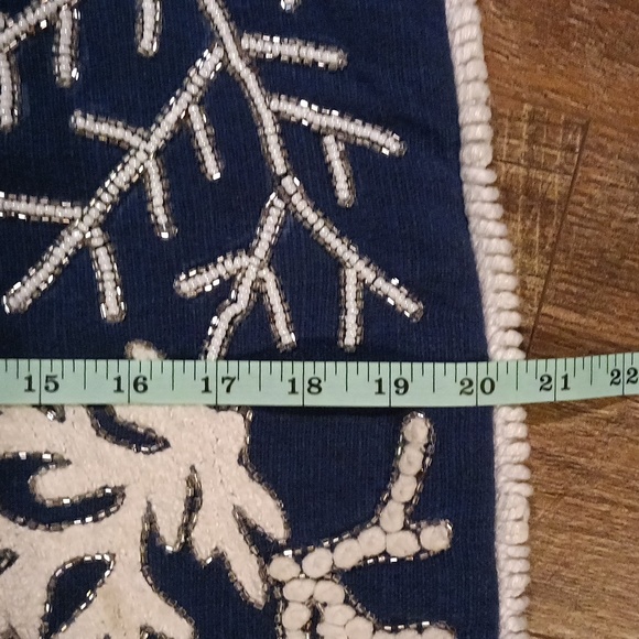 Christmas pillow cover navy blue with white coral sequins 🎄🌴 - Picture 5 of 9